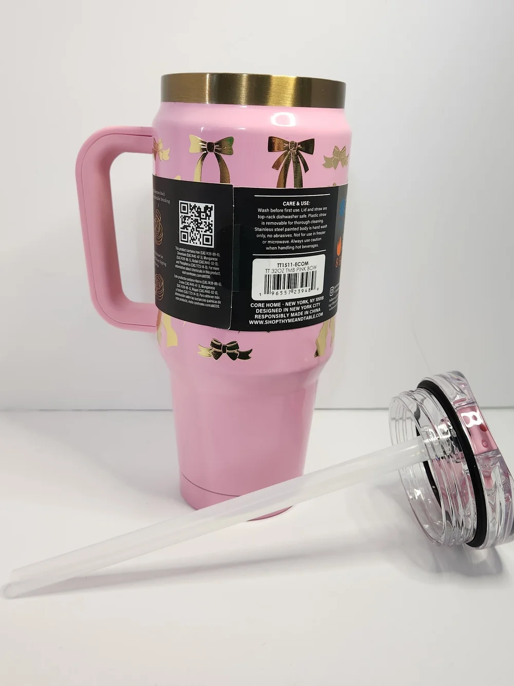 Thyme & Table Luna Tumbler 32 oz. With Handle, 2-in-1 Lid - Pink With Gold Bows